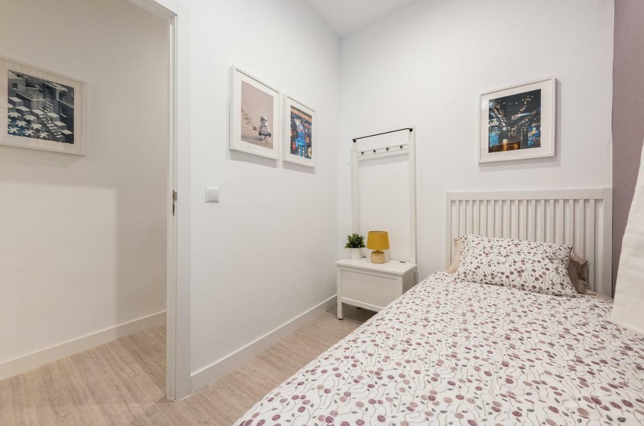 Living Malasana Madrid Exterior photo